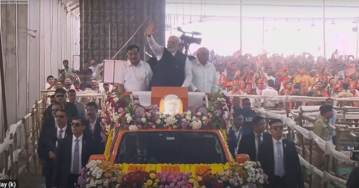 Gujarat: PM Modi holds mega roadshow in Navsari; receives warm welcome by people
